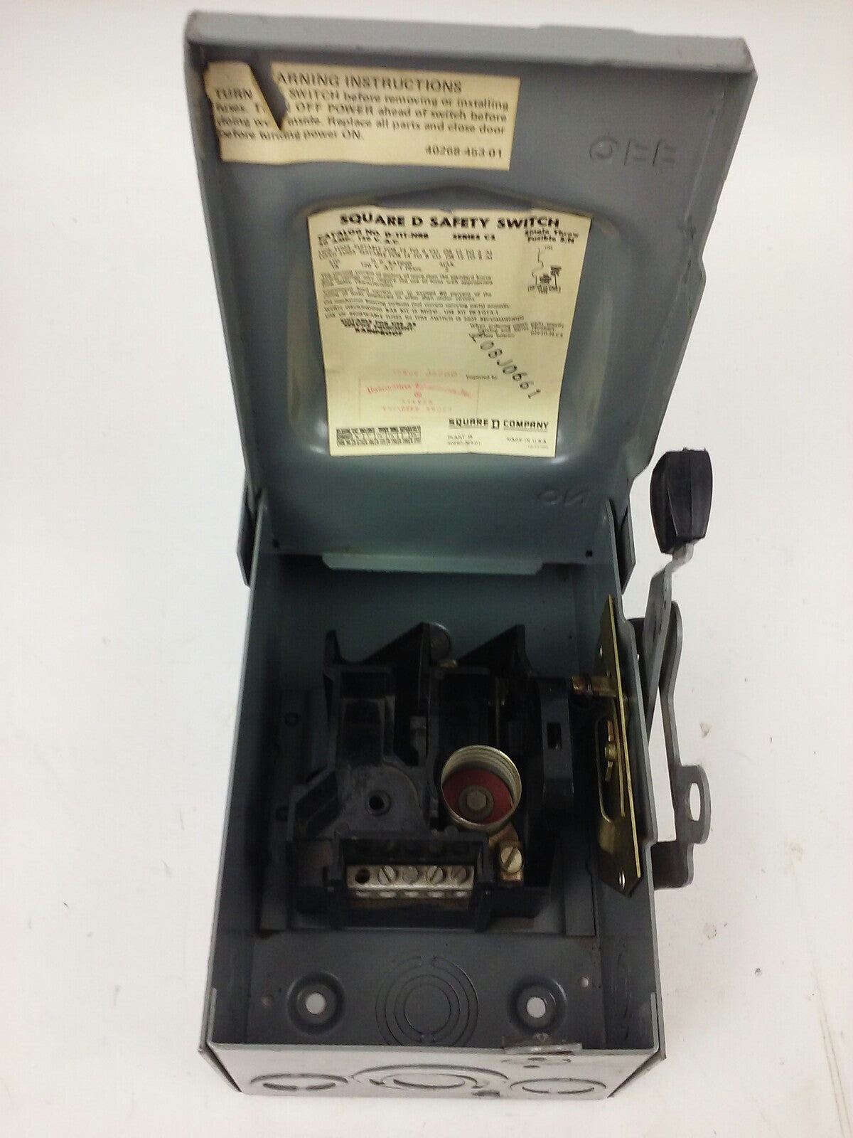 SQ.D D-111-NRB, SER. C2, SAFETY SWITCH, 1P, 30A, 120V, STD H.P. 1/2, MAX H.P 2