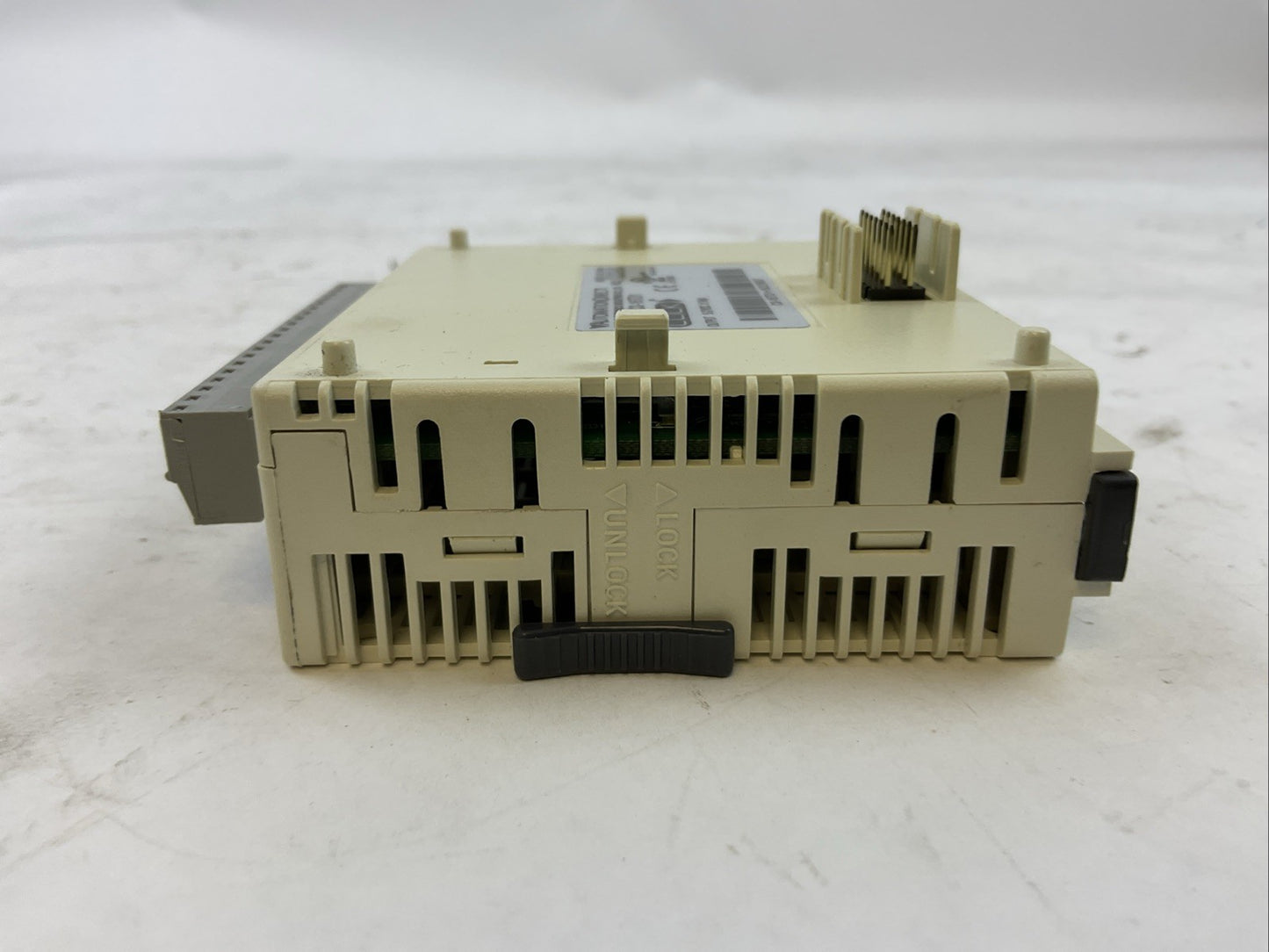 AUTOMATIONDIRECT C0-16TD1 OUTPUT MODULE 5-27VDC 0.1A/pt