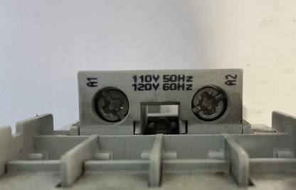 ALLEN BRADLEY 700-CF220* CONTACTOR SER.A 600VAC 25AMPS