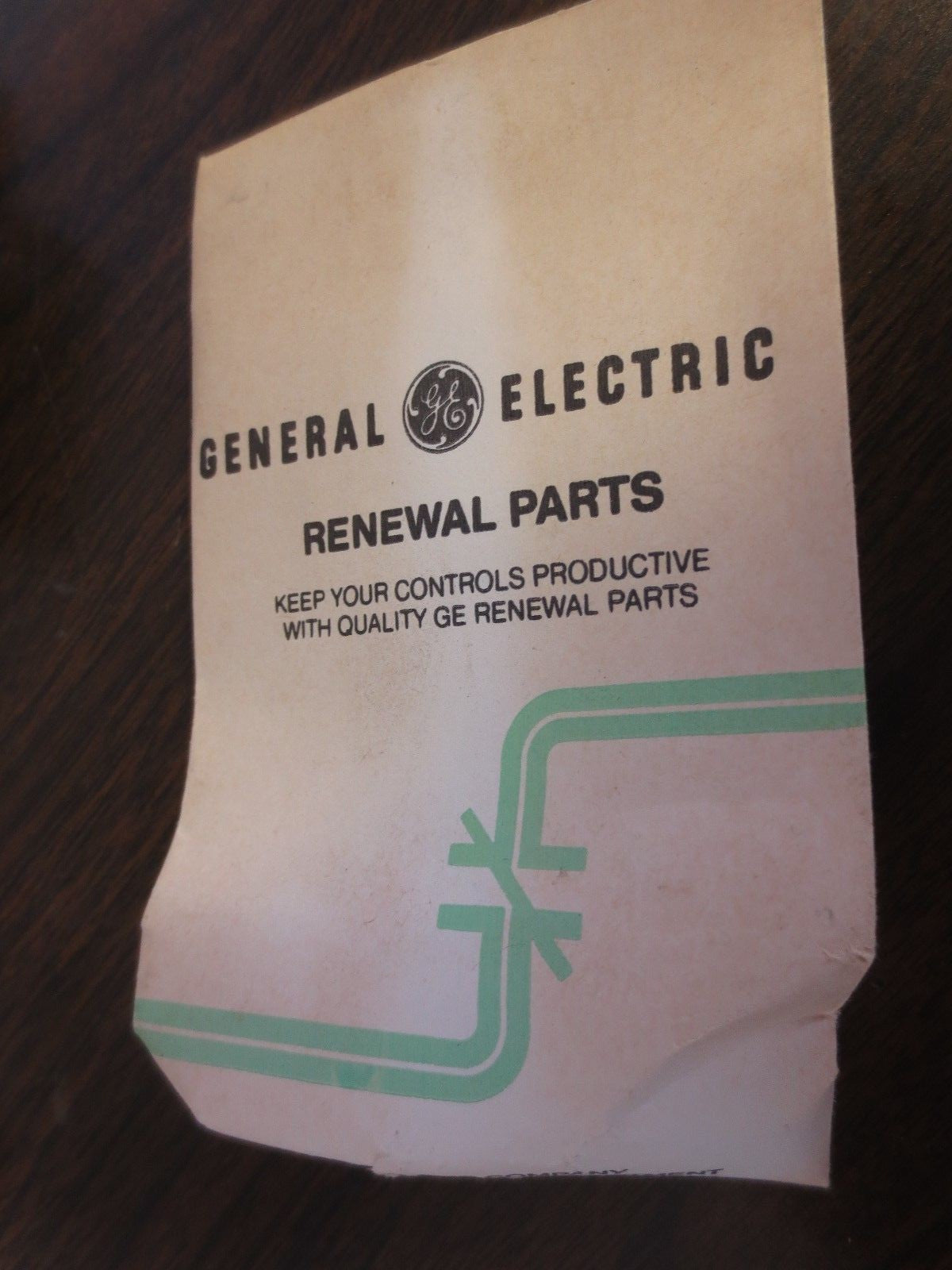 GENERAL ELECTRIC CR305X500A AUXILIARY CONTACT KIT - 600VAC, 250VDC NEW SURPLUS