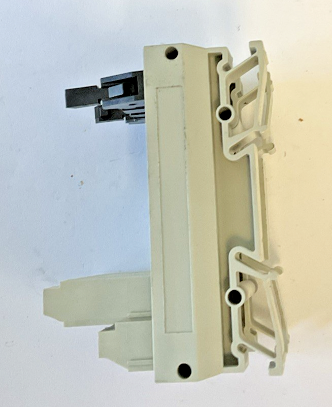 ALLEN BRADLEY 1492-IFM20FN  INTERFACE MODULE SER.A 132VAC/DC