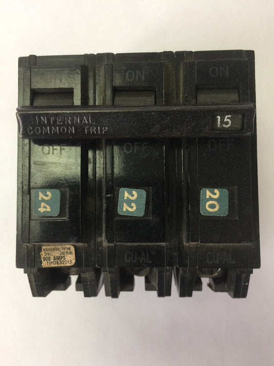 GE THQB32015 CIRCUIT BREAKER 15AMP 3POLE 240VAC BOLT ON MOUNT (LOT OF 8)