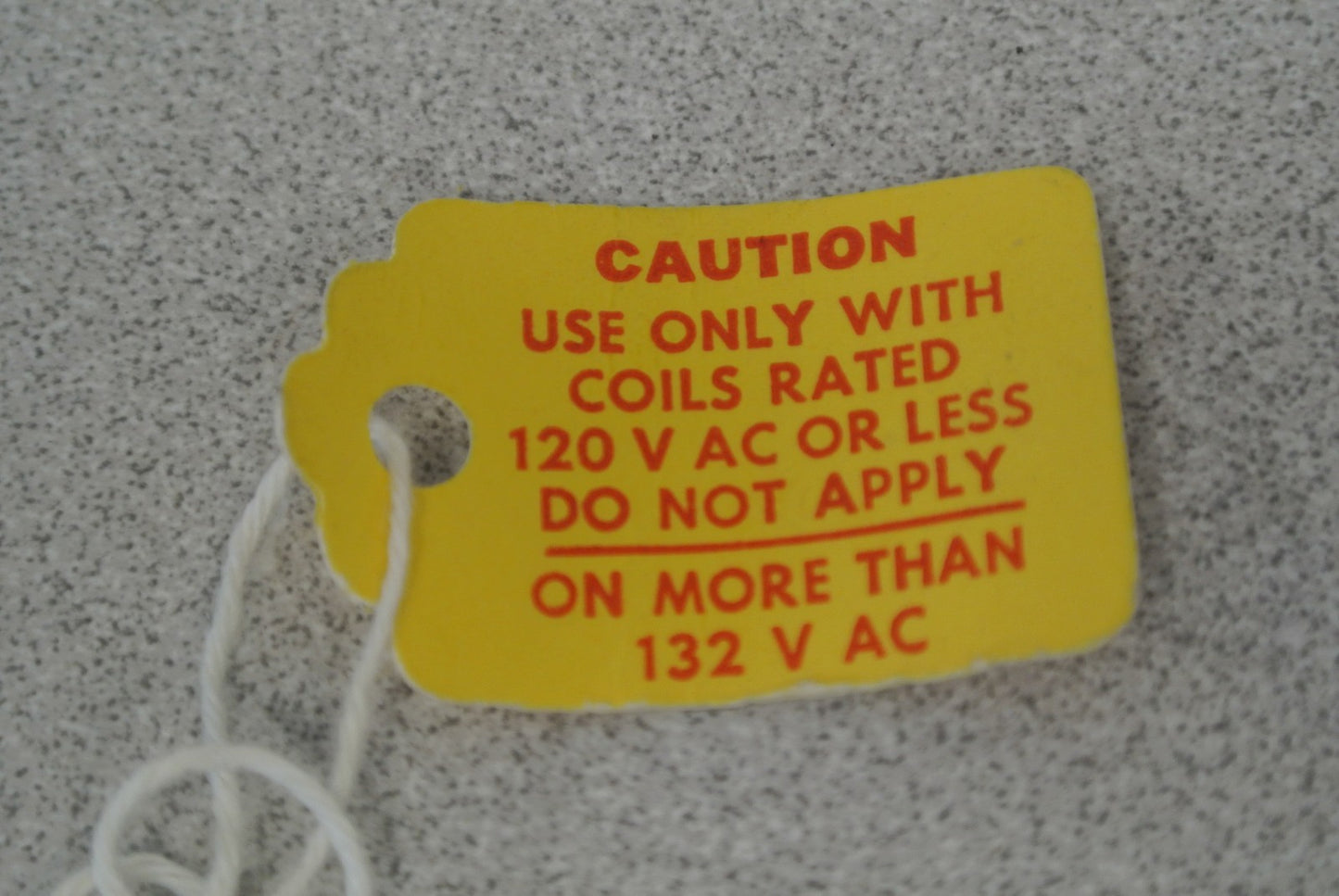 ALLEN-BRADLEY 599-K04 / SURGE SUPPRESSOR / 120VAC / SIZE 0, 1, 2 / NEW SURPLUS