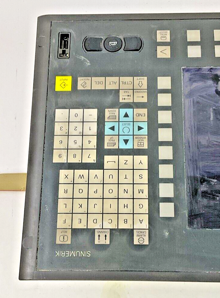 SIEMENS 6FC5203-0AF02-0AA1 VER.G OPERATOR PANEL W/ 6FC5210-0DF31-2AB0 CPU VER.A