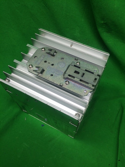 PHOENIX CONTACT TRIO-PS/3AC/24DC/20 POWER SUPPLY