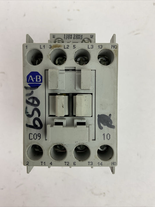 ALLEN BRADLEY SERIES A 100-C09*10 CONTACTOR W/ 110V 50Hz 120V 60Hz COIL