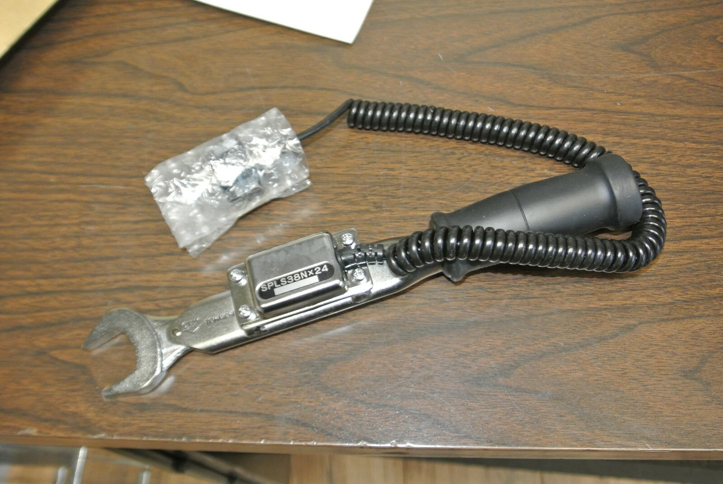 TOCHNICHI SPLS38NX24 / SPANNER TORQUE WRENCH w/ LIMIT SWITCH / NEW SURPLUS