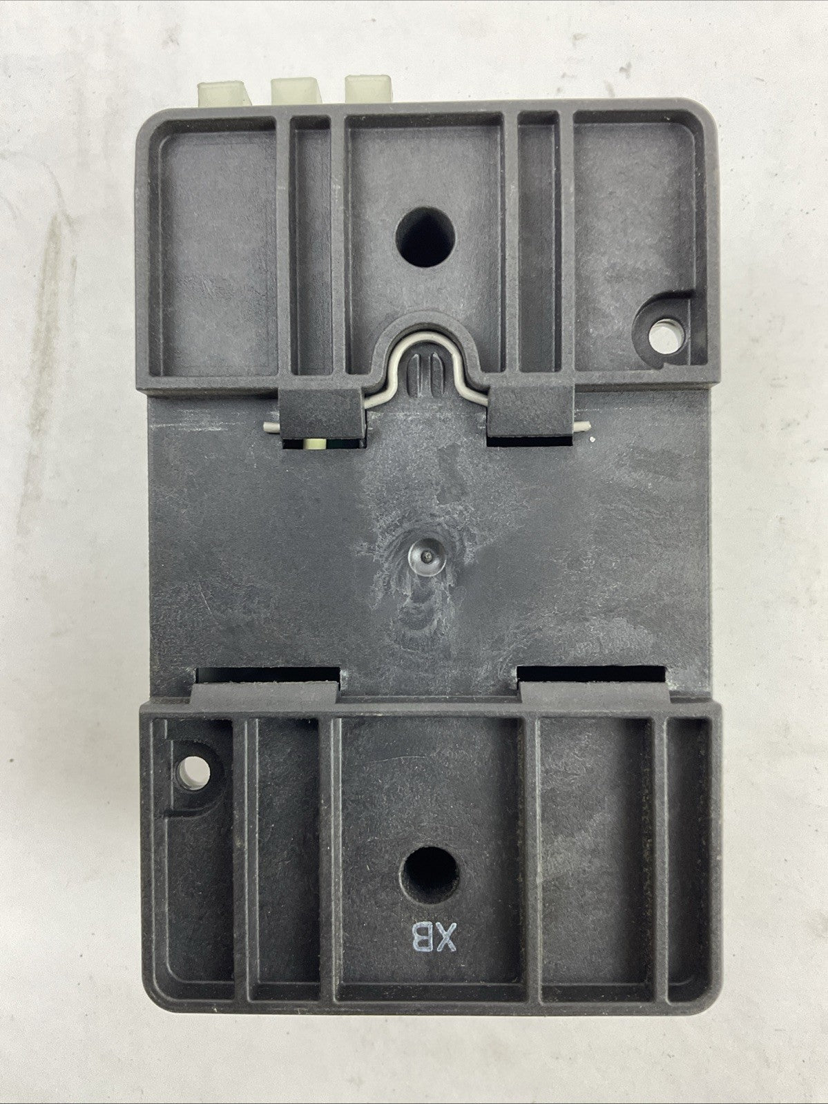 ALLEN BRADLEY 1492-REC15 SER A 15A 125V 50/60HZ DUPLEX RECEPTACLE DIN MOUNT