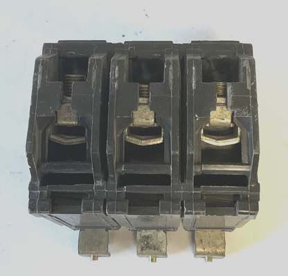 GENERAL ELECTRIC THQB 40A 3POLE CIRCUIT BREAKER ***LOTOF2***240VAC