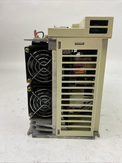 MITSUBISHI MR-J2S-500B-PD030 AC SERVO OUTPUT 170V 28A INPUT 200-230V POWER 5kW