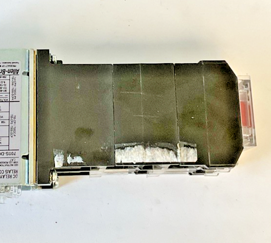 ALLEN BRADLEY 700S-DCPK1020Z24 SAFETY RELAY SER.E 600VAC