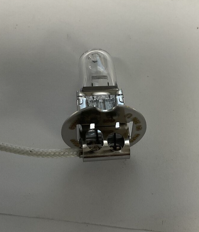 NISSAN 26293-7Z000 REPLACEMENT FOGLIGHT BULB 335402 ***LOTOF2***