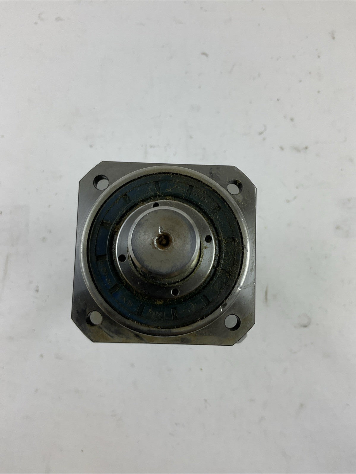 SCHNEIDER BMH1003P36A2A SERVO MOTOR 6000RPM NEUGART PLHE 80