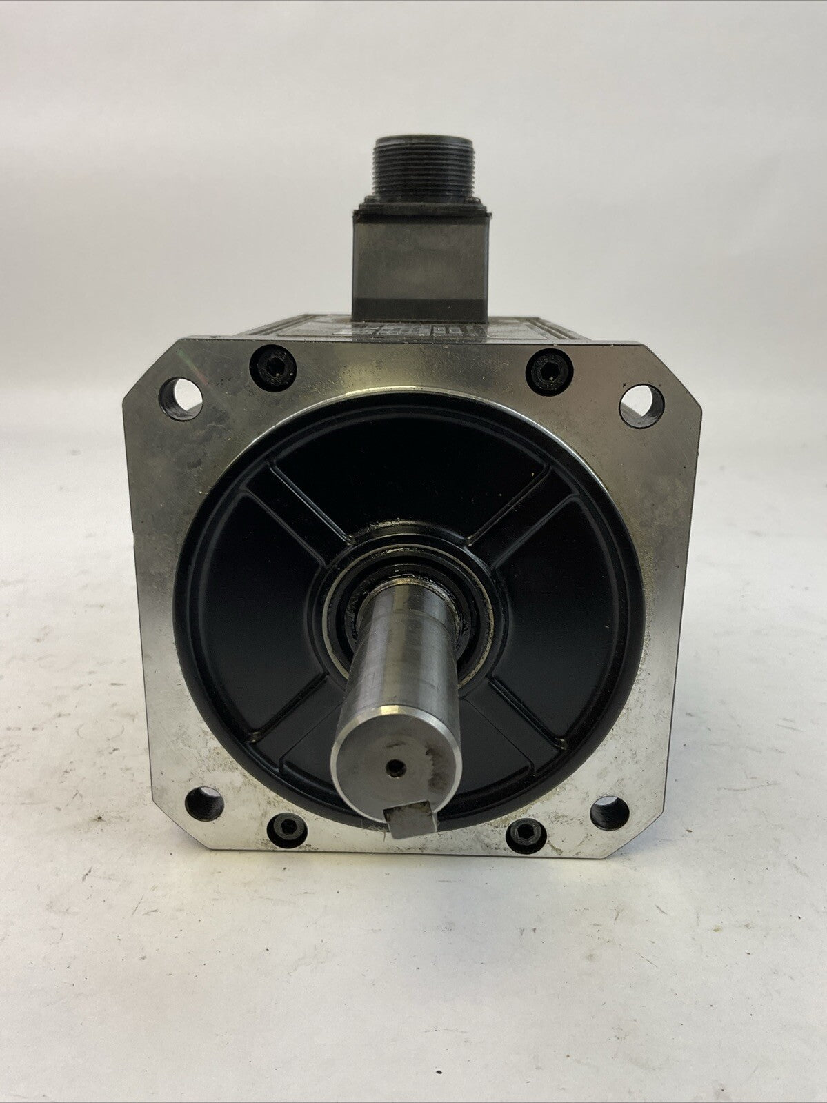 PANASONIC AC SERVO MOTOR MHMA102A1G REV 2000 R/MIN INPUT 200VAC OUTPUT 1.0 kW