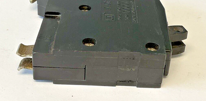 SQUARE D QOT1515 CIRCUIT BREAKER 15A 2POLE 120/240VAC