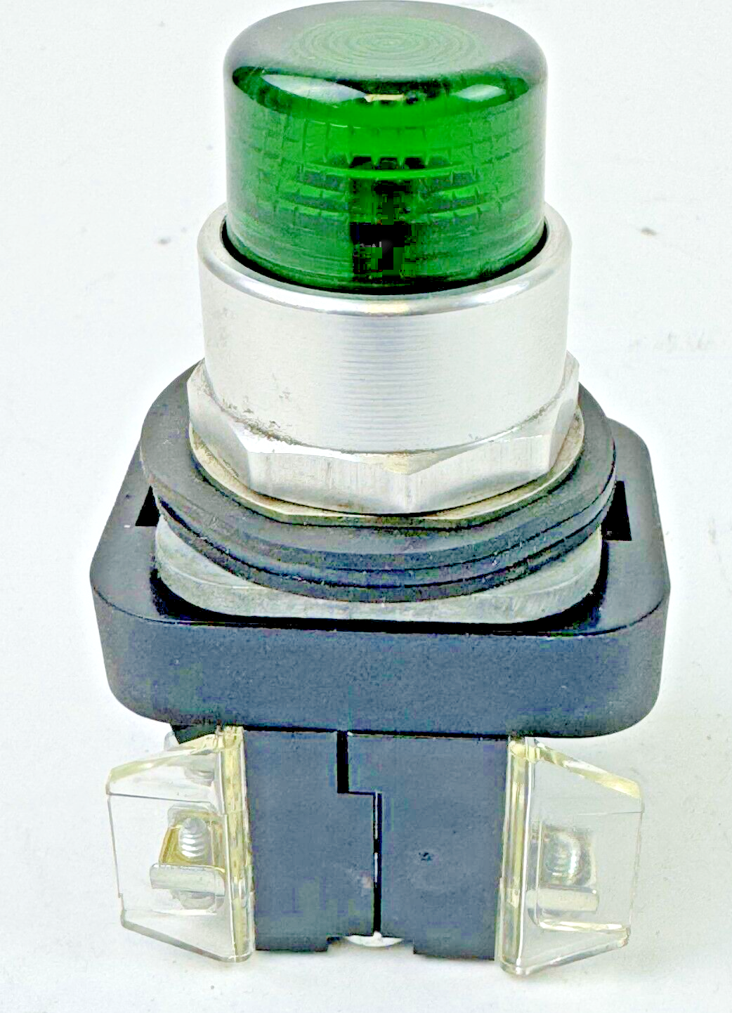 ALLEN-BRADLEY - 800T-QBH24G SER. T - GREEN ILLUMINATED PUSH BUTTON W/ BLOCK