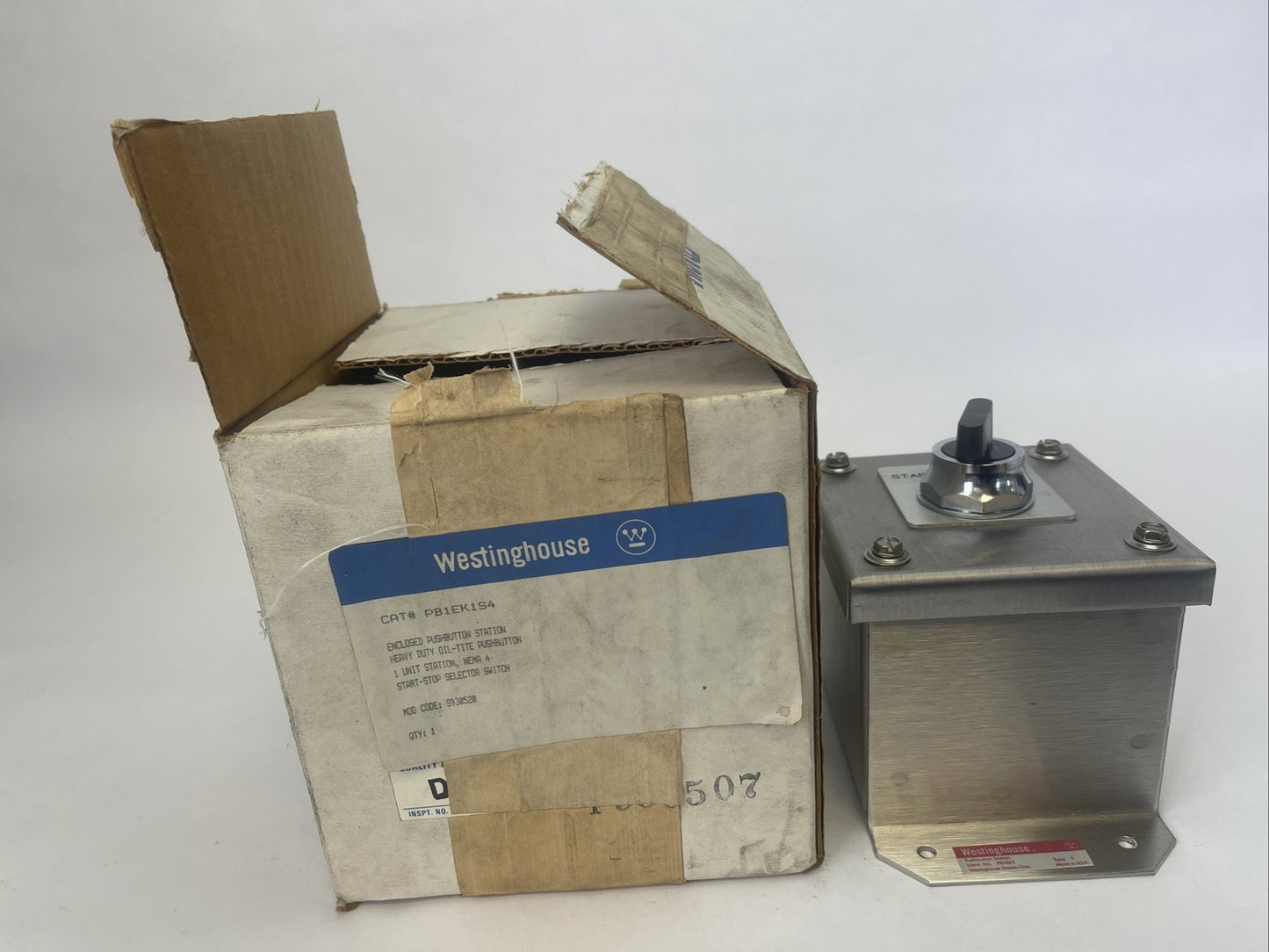 WESTINGHOUSE PB1EK1S4 START-STOP SWITCH ENCLOSED PUSHBUTTON STATION OIL-TITE
