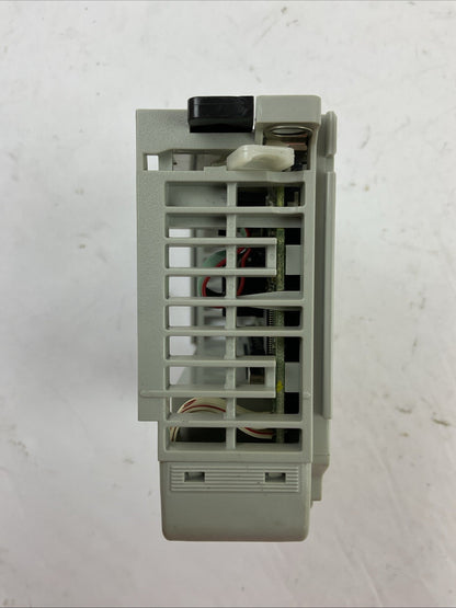 ALLEN BRADLEY 1769-OW8I SER B DIR/VER 95320768/03 F/W REV 3.1 8PT ISOLATED FORM