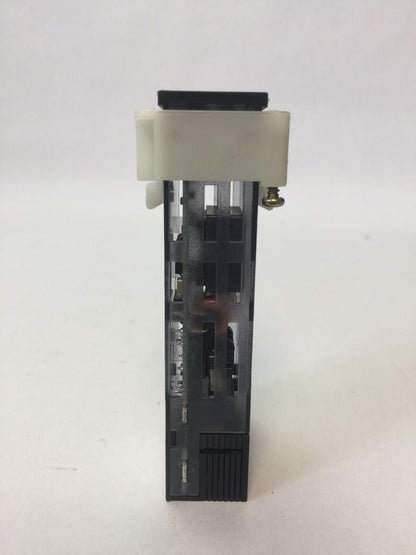 OMRON E5GN-Q1P TEMPERATURE CONTROLLER 111-240VAC OUTPUT 21mA 12VDC