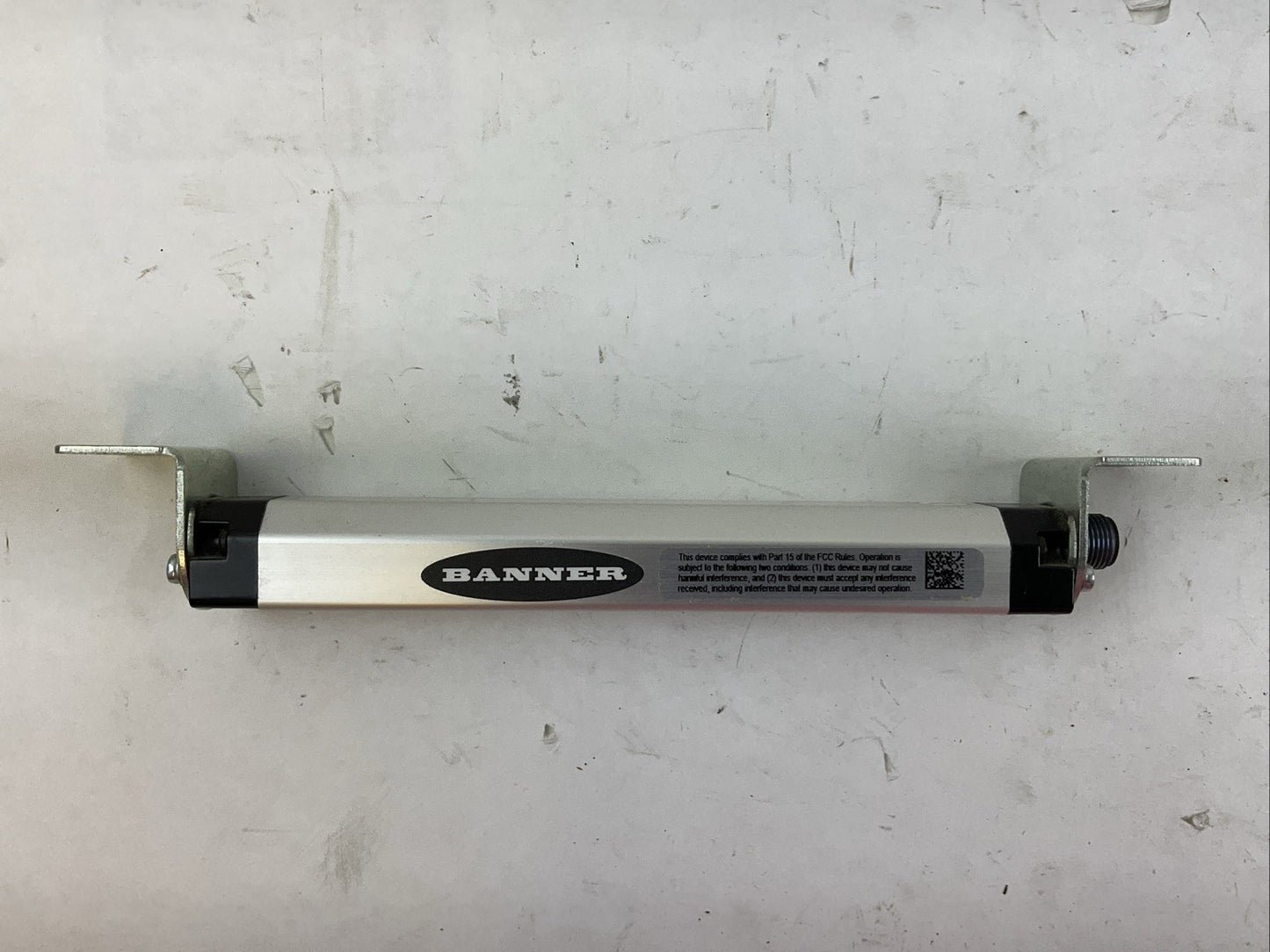BANNER WLS28-2XW145XQ WORK LIGHT STRIP 12-30VDC 0.4A