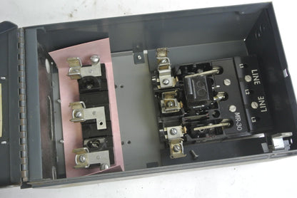 GE QMR361L - FUSIBLE DISCONNECT / PANELBOARD SWITCH - 600VAC, 30A, 3-POLE