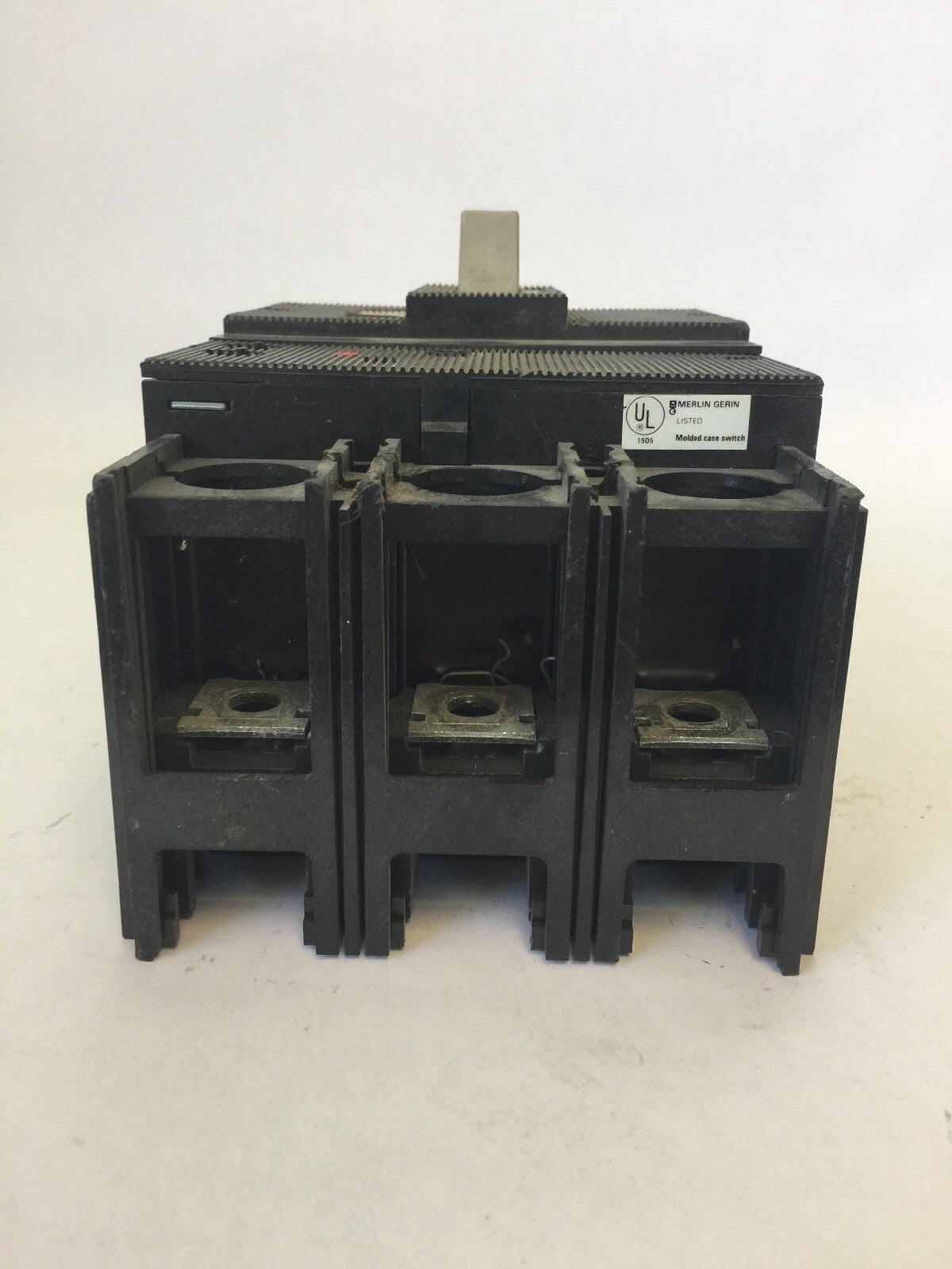 MERLIN GERIN 37018 CIRCUIT BREAKER COMPACT CF250NA 480V 50/60HZ 3 POLE 250A