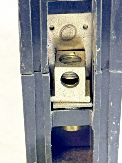SQUARE D - FHB16020B - I-LINE MOLDED CASE CIRCUIT BREAKER - 1 POLE/ 20 A/ 277VAC