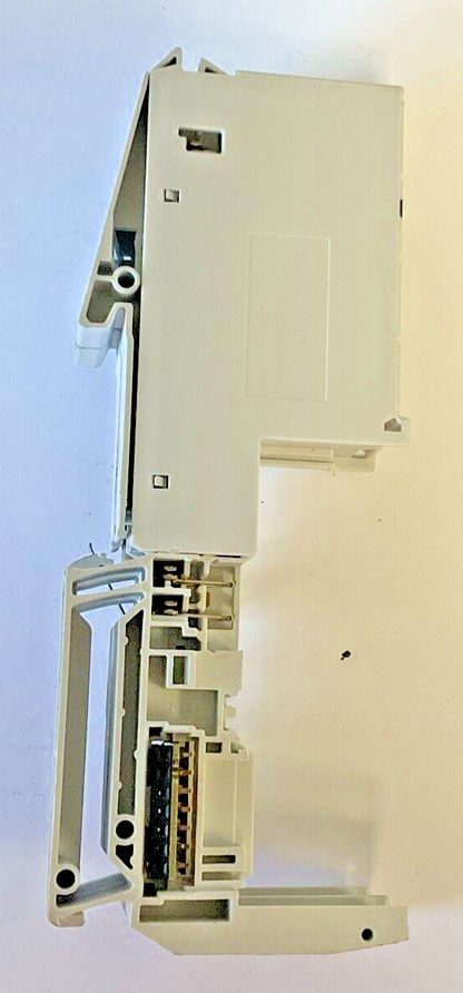PILZ PSSU BP-C 2/16S TERMINAL BASE MODULE ***LOTOF4***