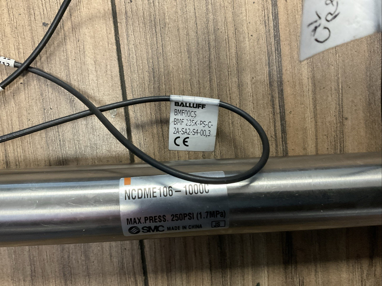 SMC NCDME106-1000C CYLINDER 250PSI (1.7MPa) BALLUFF BMF00C5