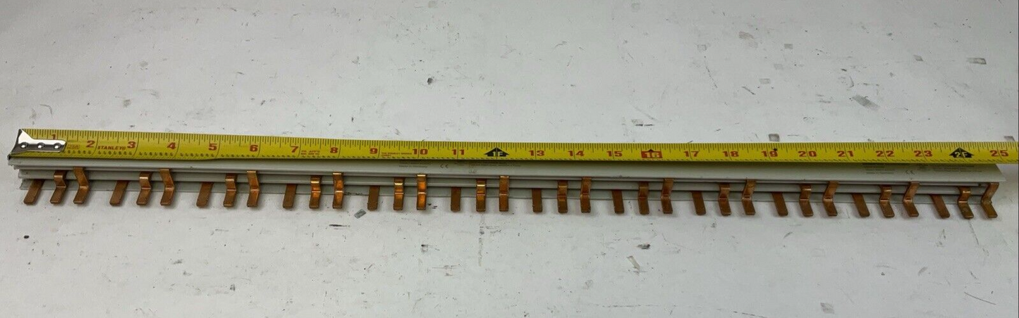 COOPER BUSSMANN BB3P100M57 25 INCHES 100A 600V FUSE BUSBAR CH SERIES