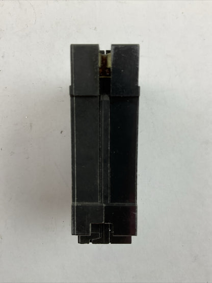 SQUARE D HOMT1515 MINITURE CIRCUIT BREAKER 15/15AMP 120/240VAC (LOT OF 3)