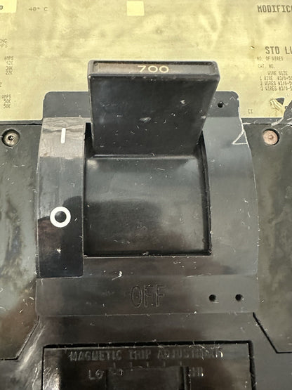 SQUARE D MAL36700 SERIES 2 700 AMP 3P 600 VAC MOLDED CASE CIRCUIT BREAKER