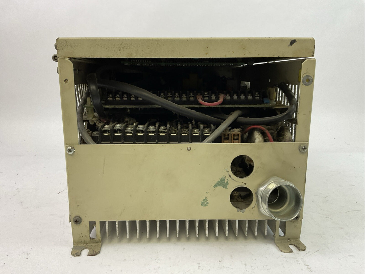 TOSHIBA TOSVERT-130G2 TRANSITOR INVERTER VT130G2+4025 2.5kVA 2HP OUTPUT 400V
