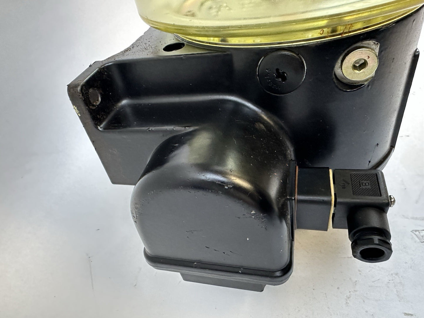 VOGEL KFG30-5W-V6 CENTRALIZED GREASE LUBRICATION PUMP 115V AC INDUSTRIAL 2427905