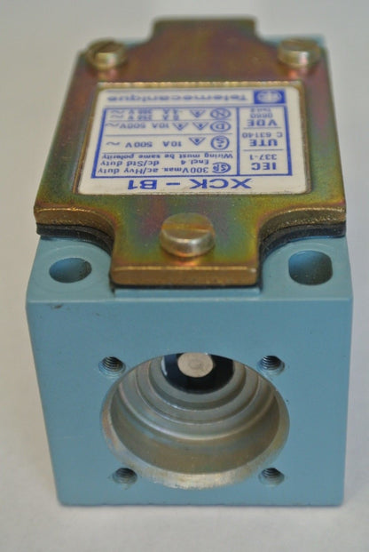 TELEMECANIQUE XCK-B1 LIMIT SWITCH BODY - 300VAC MAX HEAVY DUTY - NEW SURPLUS
