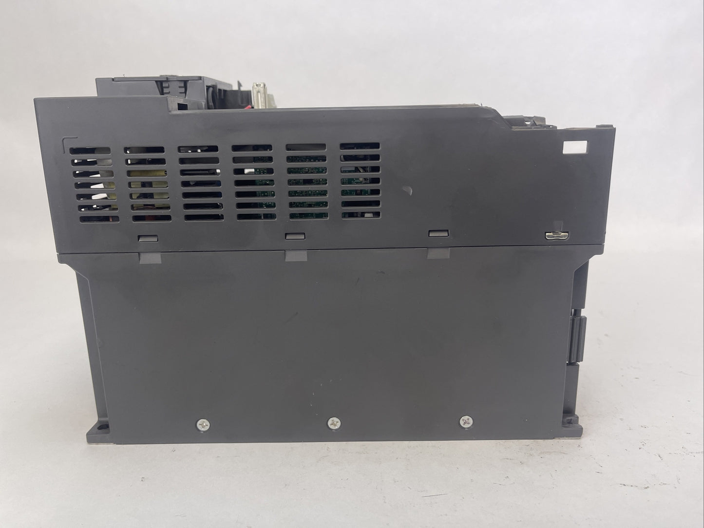 DELTA VFD49AMS23ANSAA DRIVE INPUT 200-240V OUTPUT 0-230V 51A 19.4KVA VER 1.07