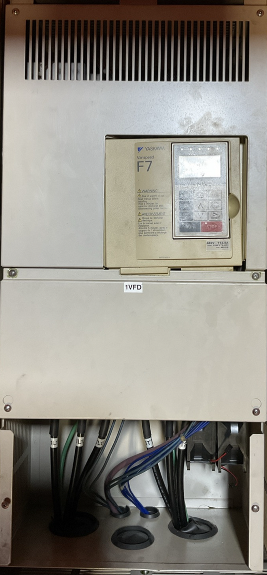 YASKAWA CIMR-F7U4055 AC DRIVE OUTPUT 0-480VAC 3PH HD 112A 85kVA ND 125A 95kVA