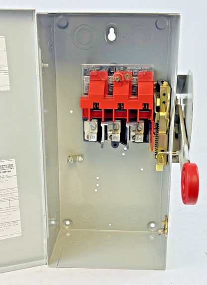 CUTLER-HAMMER - DH361UGK - HD SAFETY SWITCH - 30A/ 600VAC/250VDC/ 3 POLE/ TYPE 1