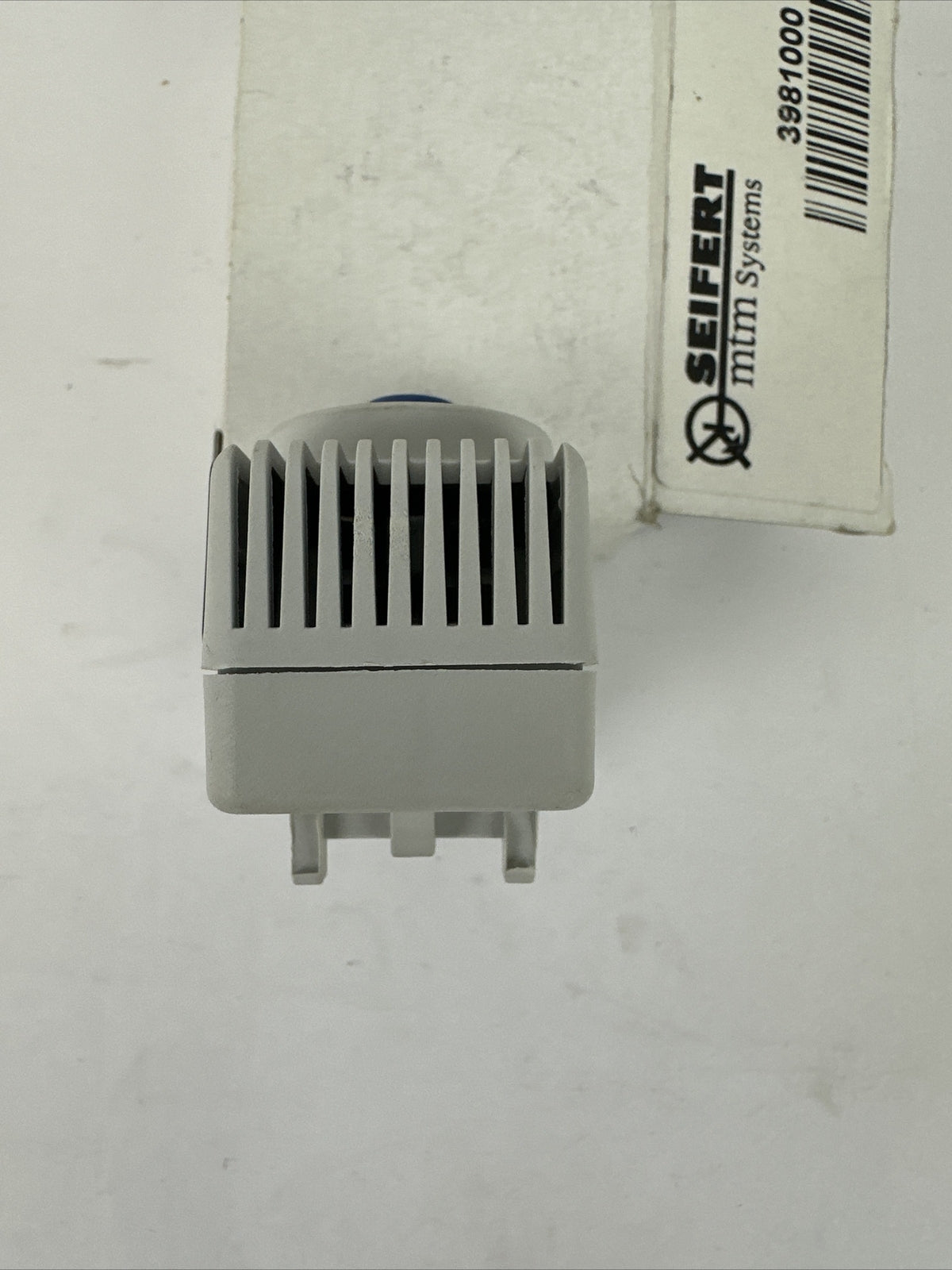 SEIFERT 3981000 THERMOSTAT 110-250VAC 10A