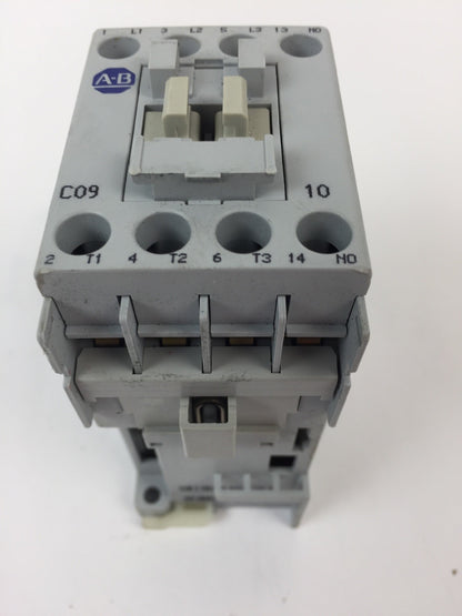 ALLEN BRADLEY 100-C09D*10 CONTACTOR 600VAC 25A COIL 24VDC