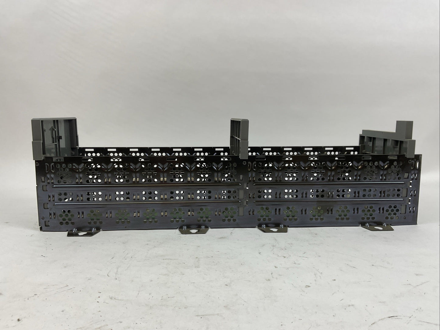 ALLEN BRADLEY 1746-A13 SER B SLC 500 13-SLOT RACK