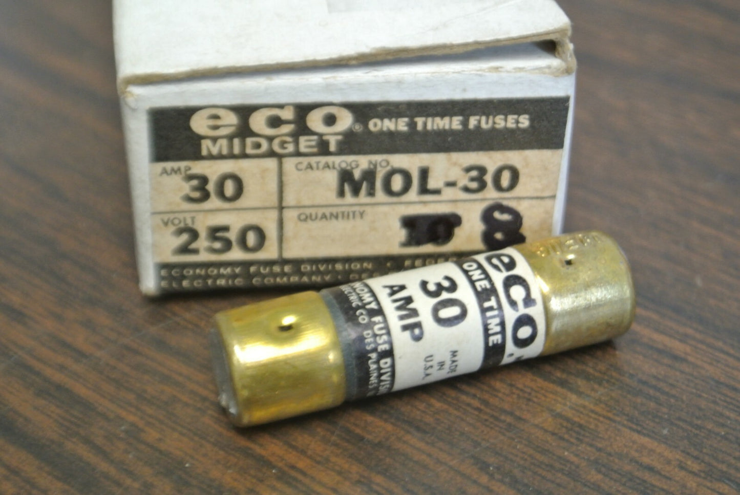 LOT of 8 / ECONOMY / FPE MOL-30 MIDGET ONE-TIME FUSE / 30A / 250V