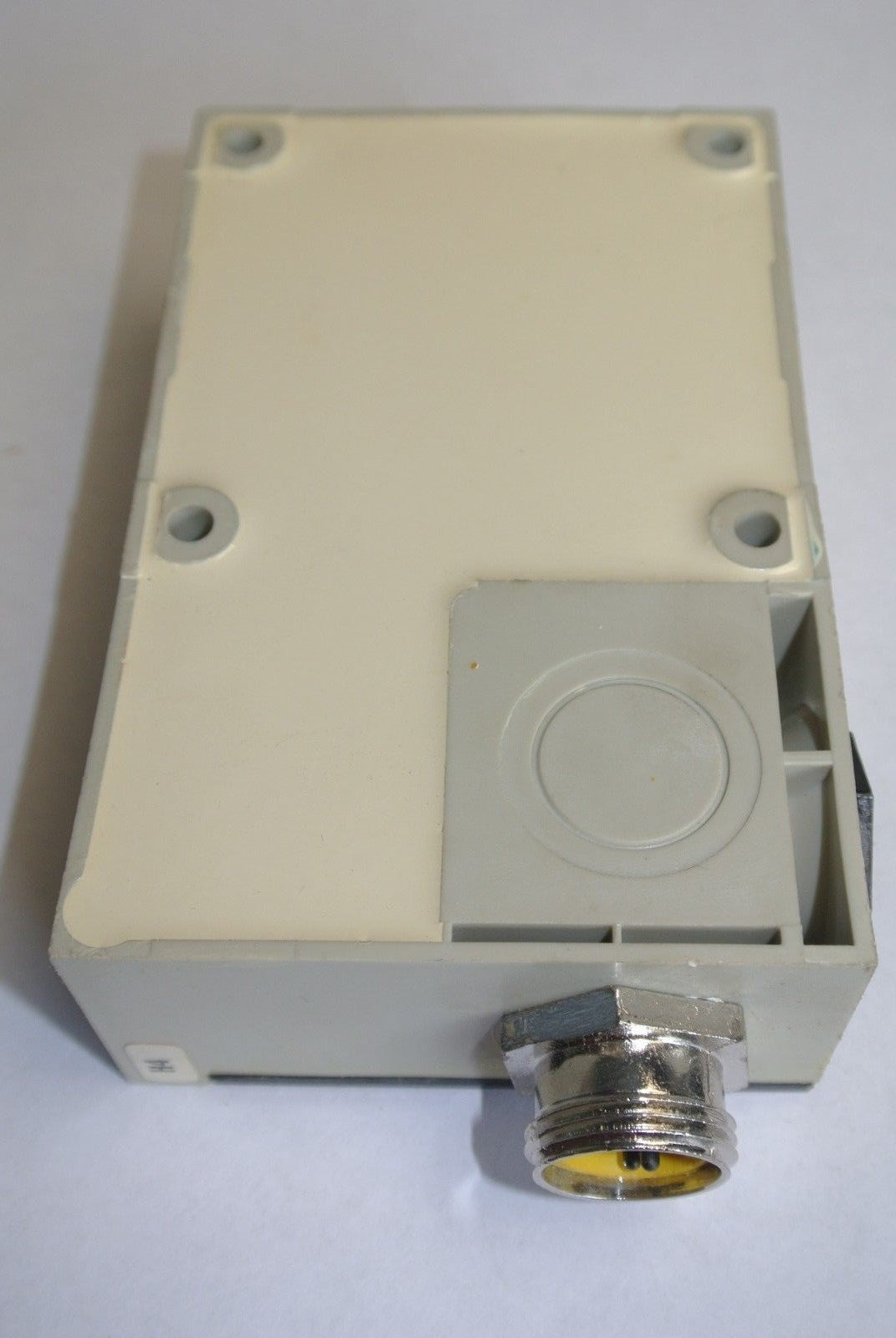 TELEMECANIQUE XSD-A60553 INDUCTIVE PROXIMITY SENSOR / SWITCH - NEW SURPLUS