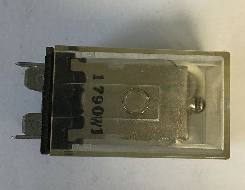 OMRON LY1 RELAY 110/120VAC 15A 28VDC  ***LOTOF2***