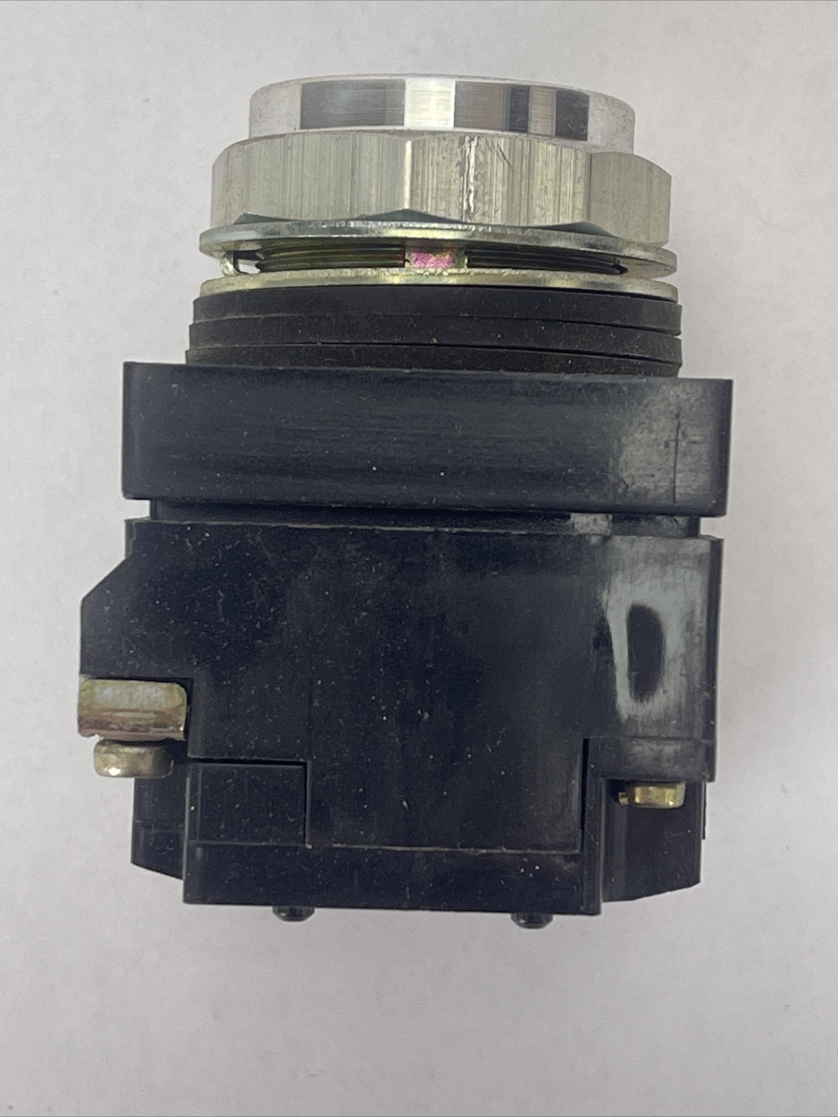 SYLVANIA CLARK 100T-PBLT20 ILLUMINATED PUSHBUTTON 240V 50/60HZ