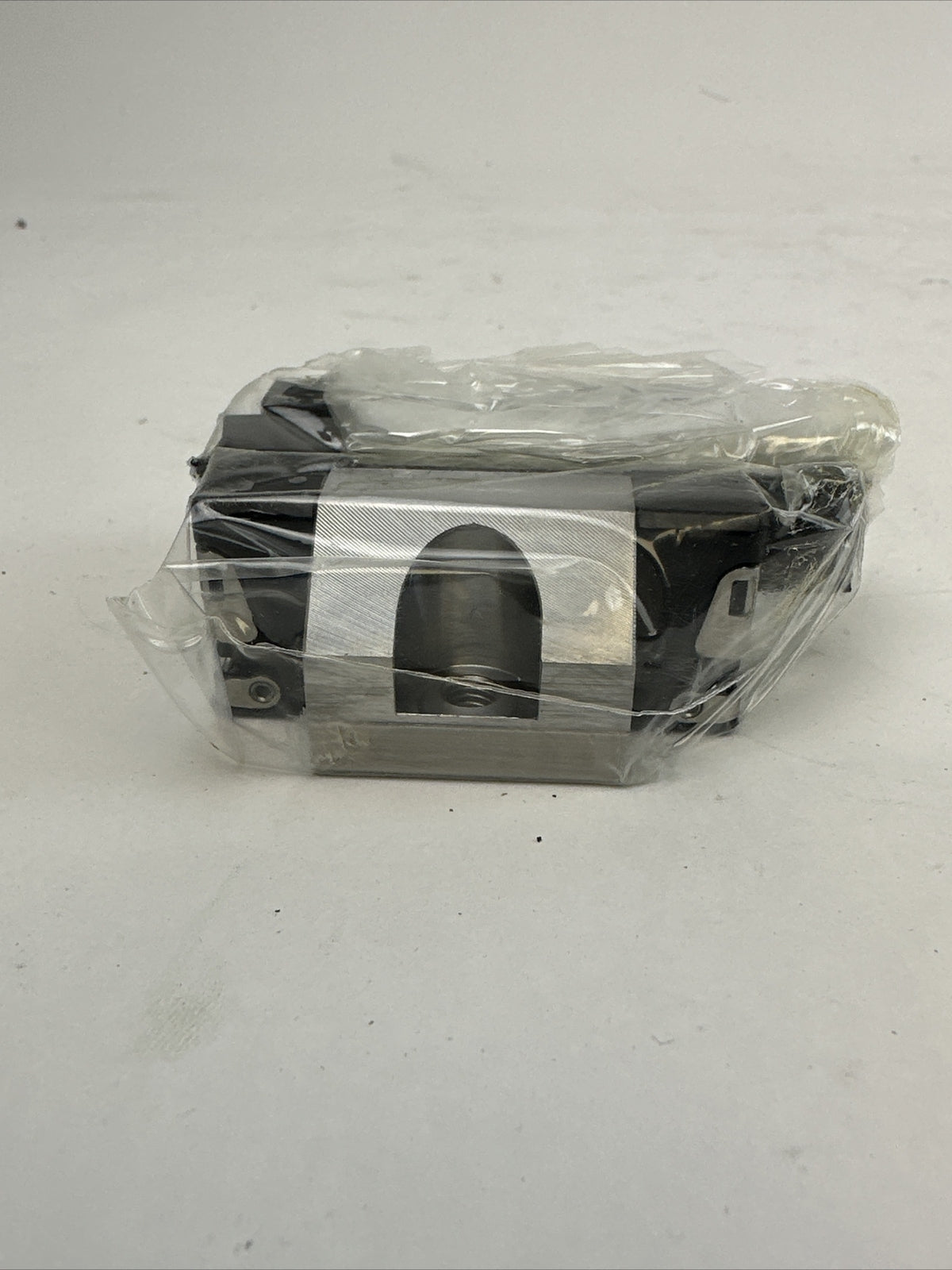 REXROTH R166181420 B.RUNNER BLOCK SS KWD-020-FKS-C1-N-1