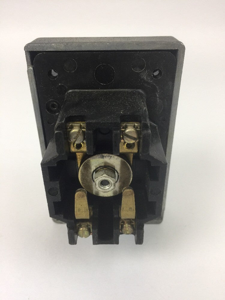 REES 01920-001 KEYED CONTROL UNIT PUSH BUTTON HEAVY DUTY 600 VAC 250 VDC MAX