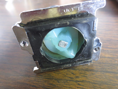 2-POSITION LOCK WITH 2 KEYS - ALLEN-BRADLEY? CAM 1 0510 - CONTROL PANEL SWITCH?