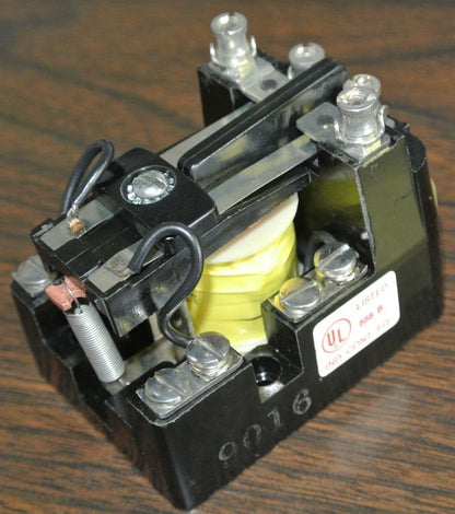 ARROW HART / COOPER MR2TU20 MR RELAY, 2 POLE, OPEN & CLOSED / 110V- NEW SURPLUS