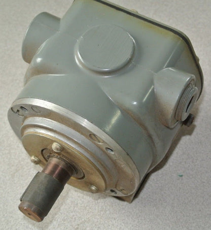 ALLEN-BRADLEY 808C2 ZERO SPEED PLUGGING SWITCH 50-200RPM -  NEW SURPLUS